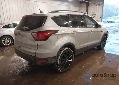 2019 Ford Escape Se z USA, uszkodzony, nr VIN 1FMCU9GD0KUC33799